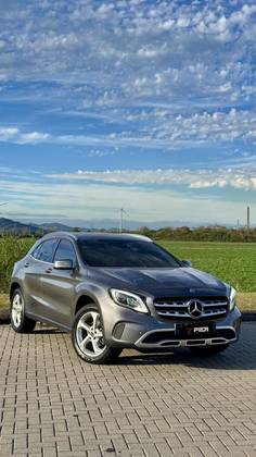 MERCEDES-BENZ GLA 200 1.6 CGI FLEX ADVANCE 7G-DCT MERCEDES-BENZ GLA 200 1.6 CGI FLEX ADVANCE 7G-DCT